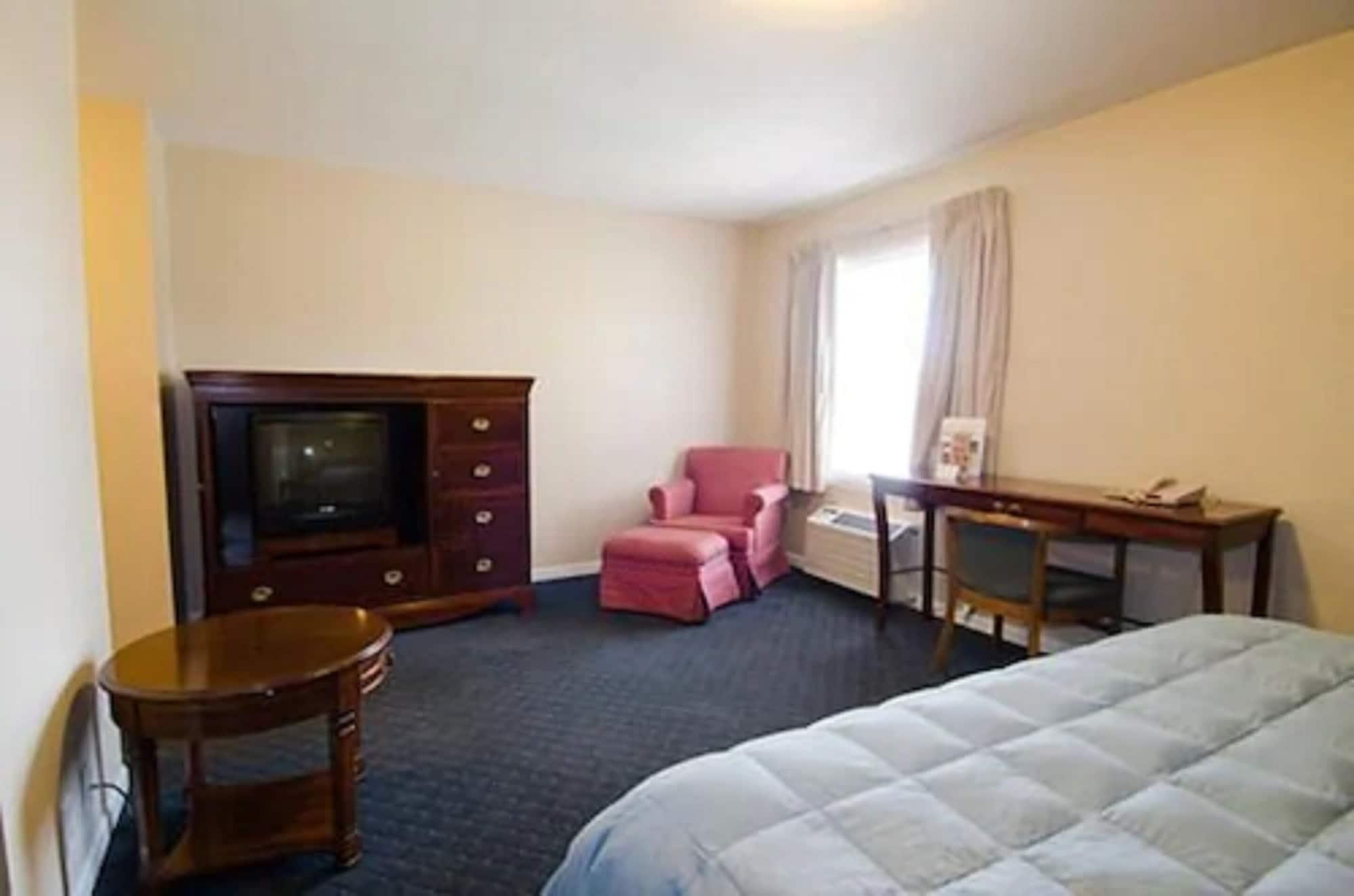 Alpine Inn & Suites Рокфорд Экстерьер фото