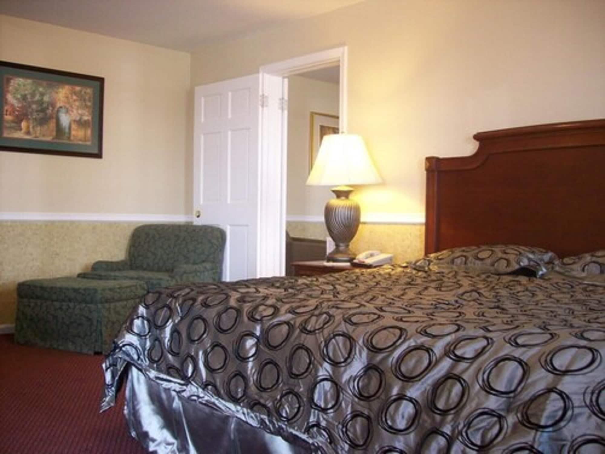 Alpine Inn & Suites Рокфорд Экстерьер фото